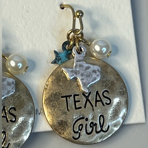 NWT Boho Western Gold-Toned Texas Girl Charm Earrings - Picture 5 of 8